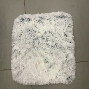 Recibido Cama de Perro Súper Suave de Peluche del cliente M****n.