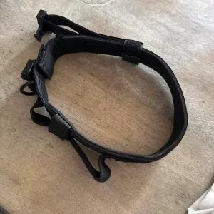 Recibido Collar de Perro con Soporte para AirTag Táctico y Asa del cliente F*****g.